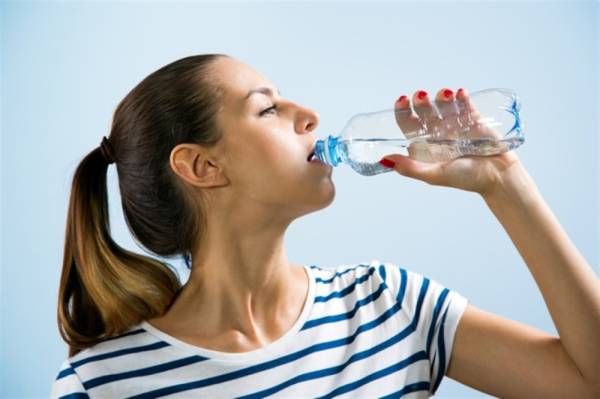 فوائد-شرب-الماء-على-الريق-لصحة-الجسم