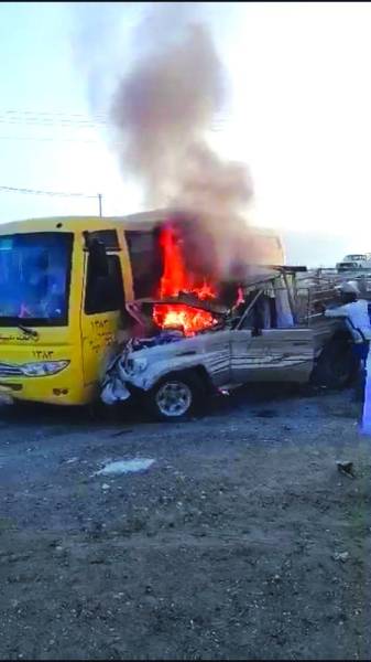 إصابة 4 طالبات باحتراق حافلتهن في بارق جريدة الوطن السعودية