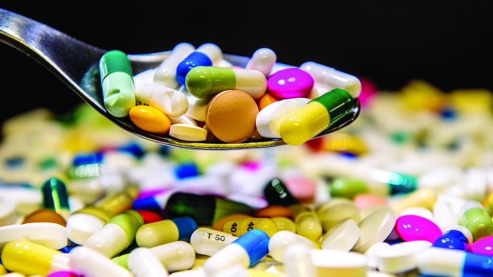 اشتراط هيئة الدواء الحصول على الأدوية الخارجية من مصنع إنتاجها الأم يرفع أسعارها جريدة الوطن السعودية