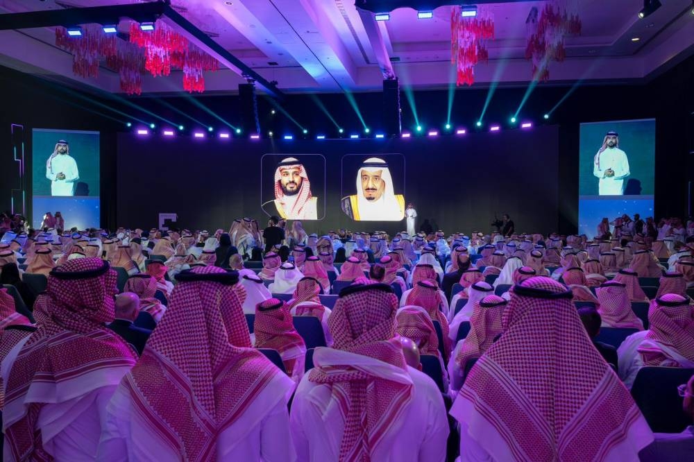 اليوسف يُطلق المحكمة الذكية في ملتقى الحكومة الرقمية