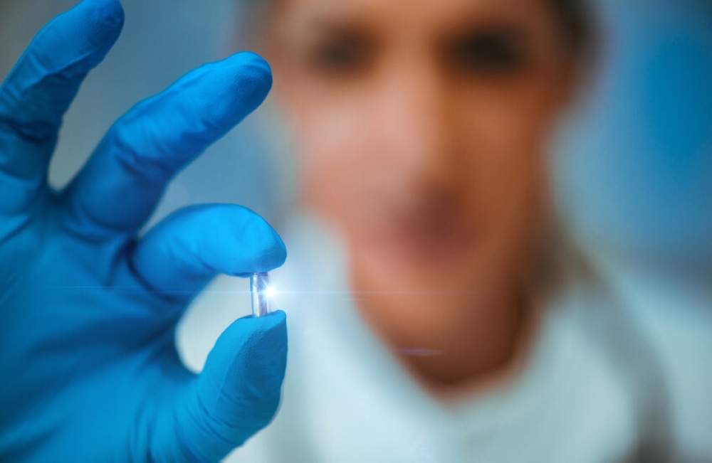 صيدلية حية تحت الجلد 