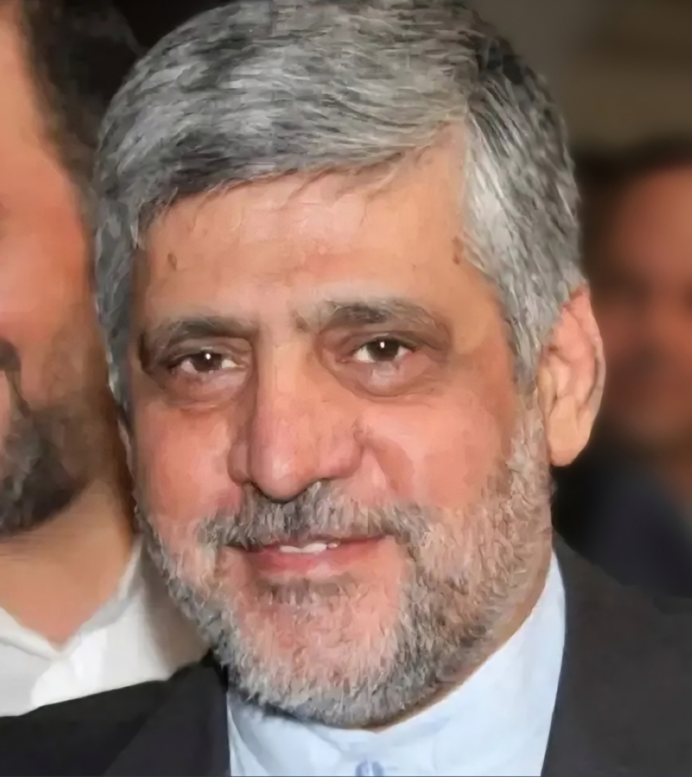 سفير طهران في لبنان لاجئ بسفارته 