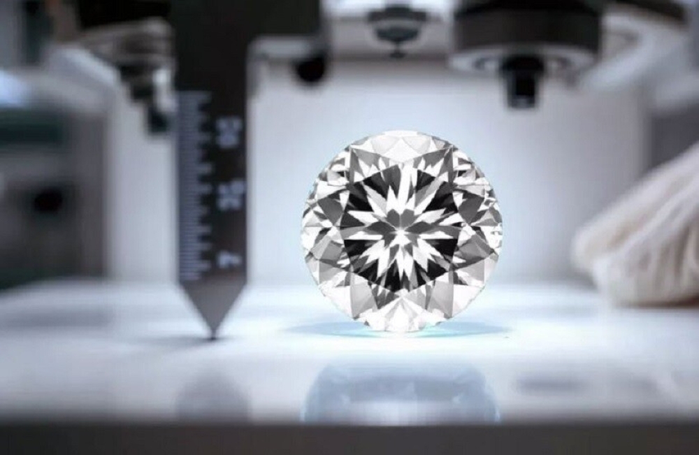 ألماس صناعي فائق الصلابة 