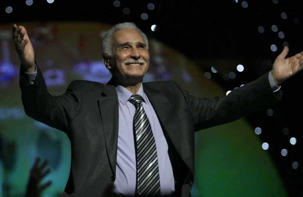 أبو زهرة بالعناية المركزة 