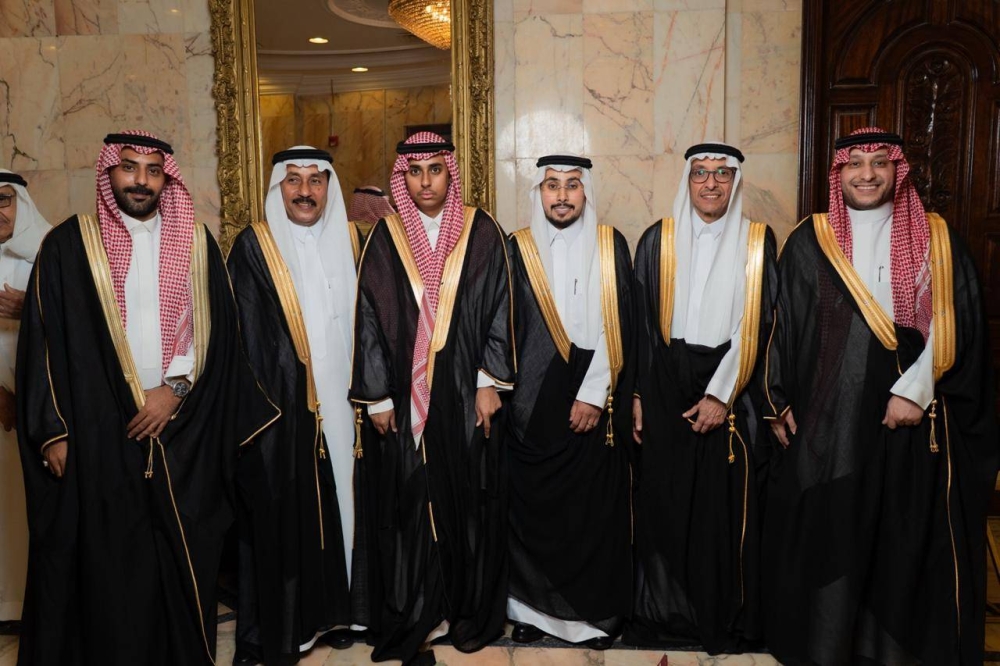 آل الإحيوي وآل الطويرب يحتفلون بزفاف مهند 
