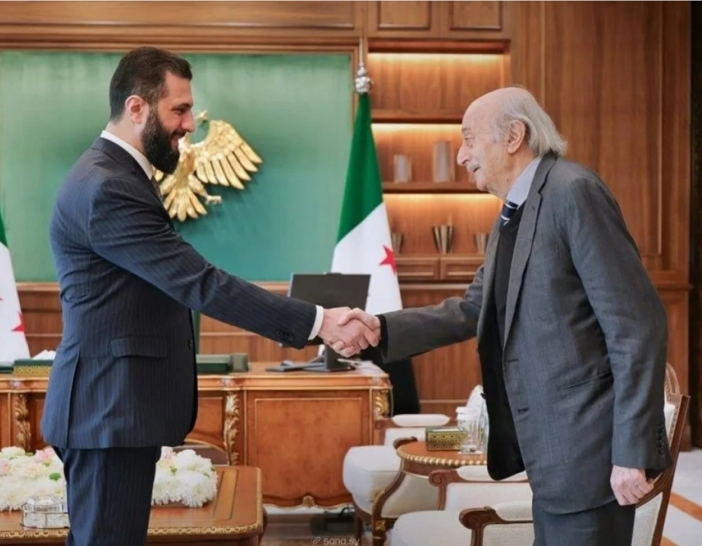 محاكمة بشار الأسد غيابياً.. دمشق بيين الانفتاح السياسي ومحاكمات الماضي 