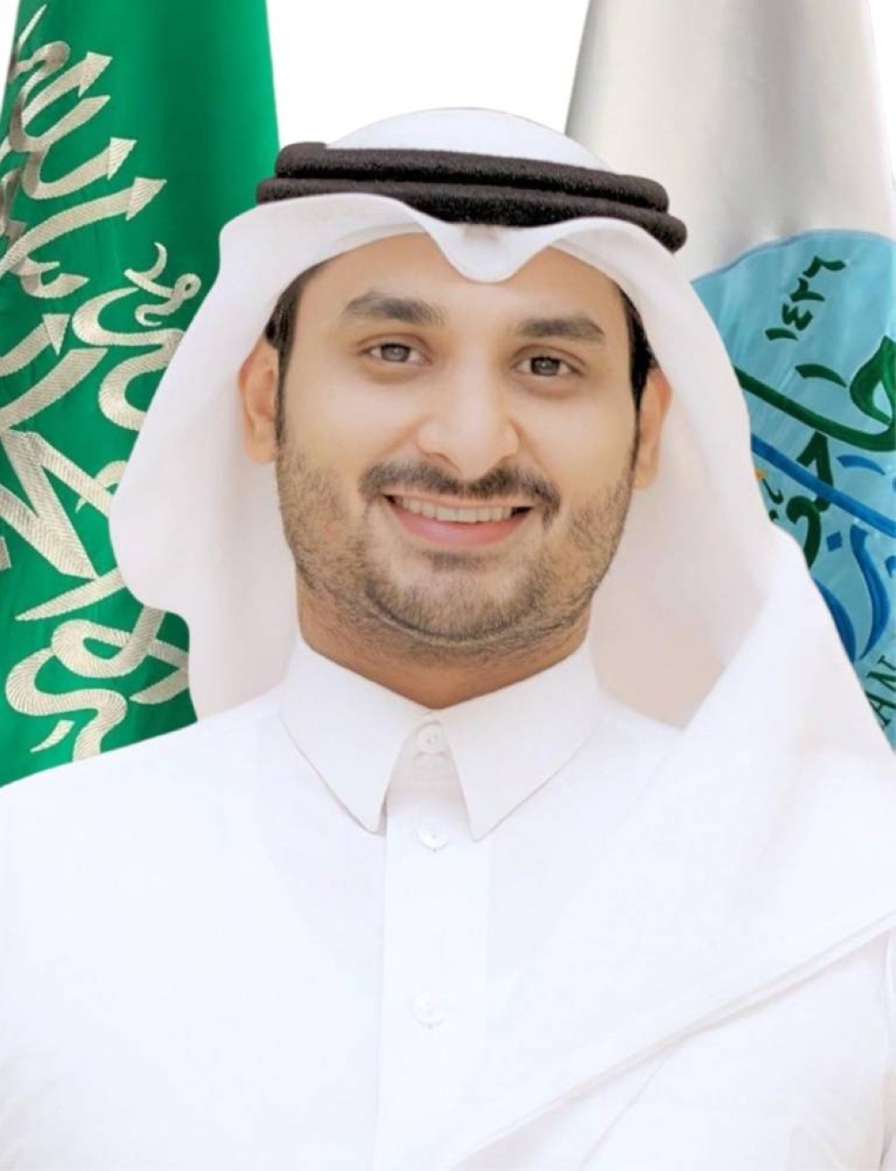 المدخلي أستاذا مشاركا 