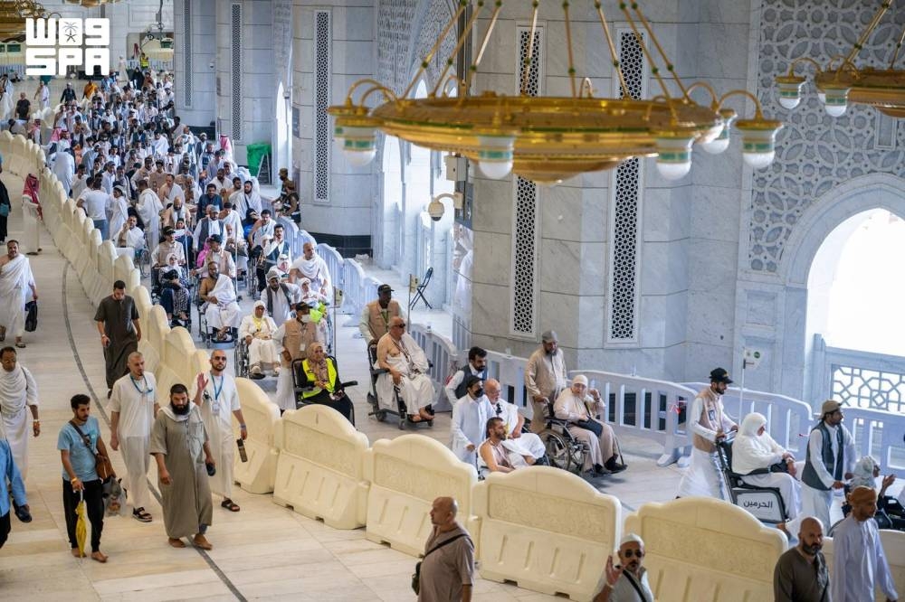 منظومة تشغيلية متكاملة لتنظيم طواف الإفاضة 