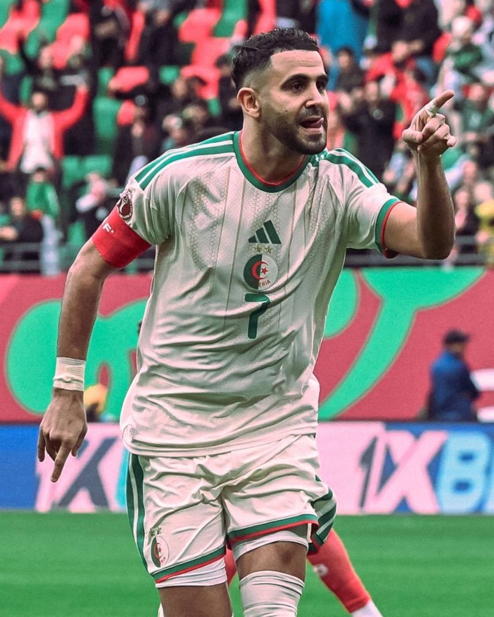الساحر ينشد بصمة ترسخ براعته 