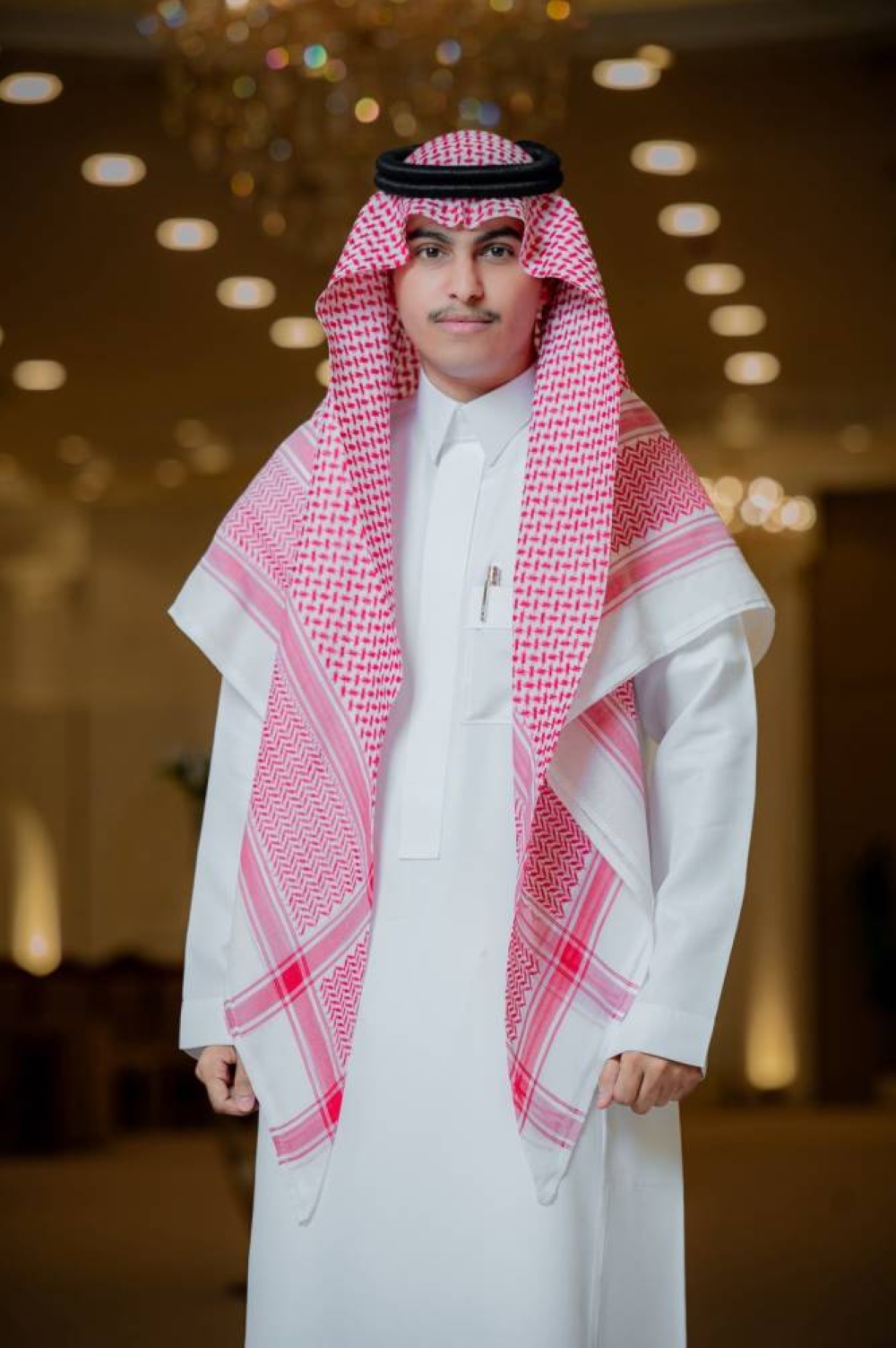 بقار يدخل القفص الذهبي 